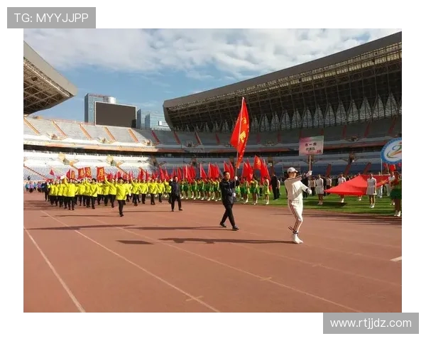 武汉羽毛球队如何引领节奏革新助力运动员全面发展与竞技水平提升 武汉羽毛球队如何引领节奏革新助力运动员全面发展与竞技水平提升