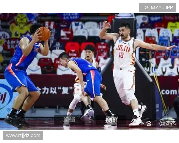 深圳篮球队在总决赛积分榜上以99分稳居第一名展现强劲实力 深圳篮球队在总决赛积分榜上以99分稳居第一名展现强劲实力