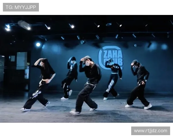 街舞战术解析：探秘北京街舞队的防守策略与技巧