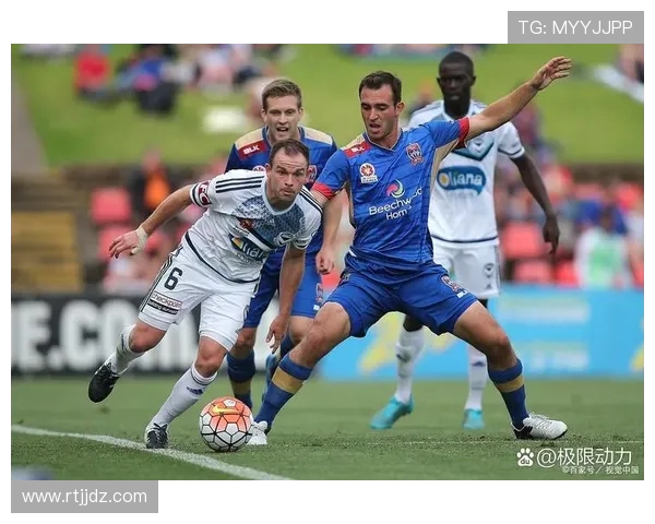 墨尔本胜利与佩西萨姆激战在即谁能在赛场上笑到最后