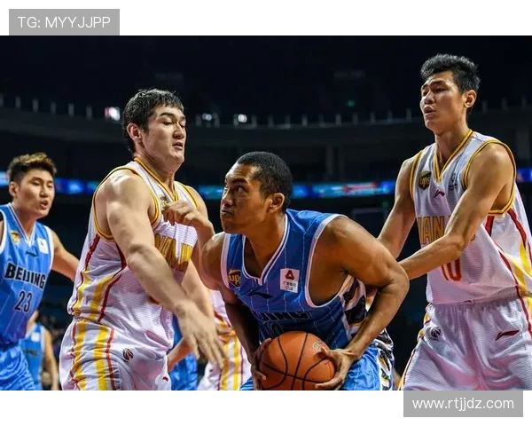 南京篮球队的比赛节奏分析与战术调整对胜负的影响探讨